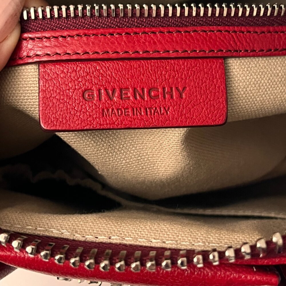 Givenchy Antigona Mini Grained Leather Bag - Picture 13 of 14